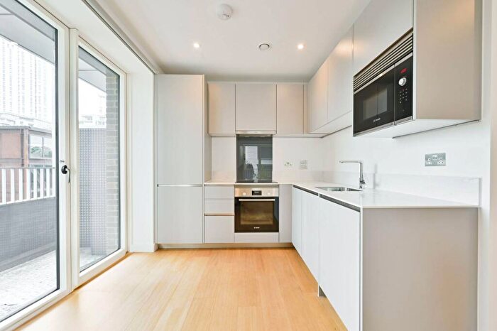 1 Bedroom Flat To Rent In Approach House, , Tottenham, London, N17