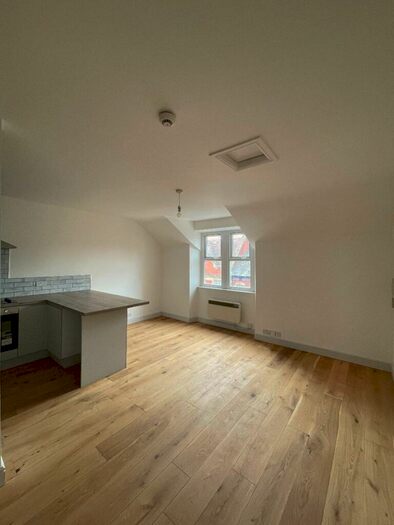 1 Bedroom Flat To Rent In Gloucester Road, HR9