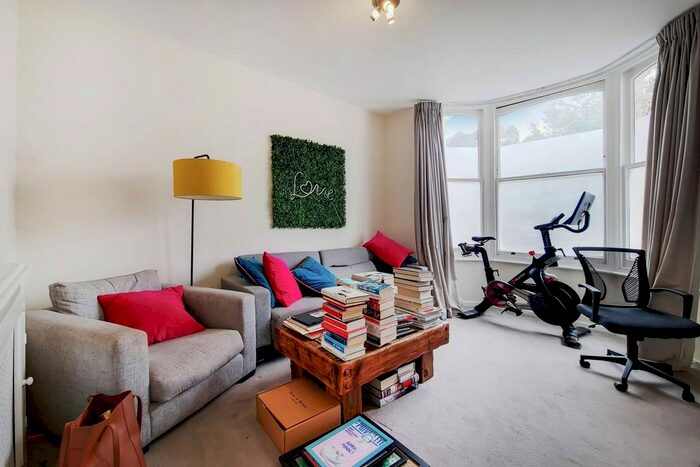2 Bedroom Maisonette To Rent In Dawes Road, Fulham Broadway, London, SW6
