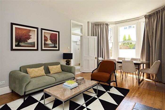 2 Bedroom Flat To Rent In Sinclair Road, London, W14
