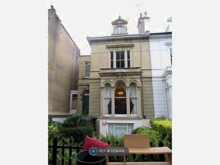 4 Bedroom Maisonette To Rent In Redland, Bristol, BS6