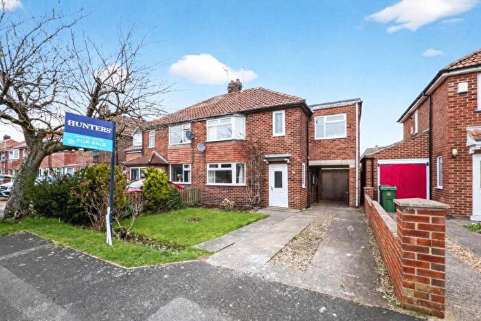 3 Bedroom Semi Detached House For Sale In Brooklands, York, YO10