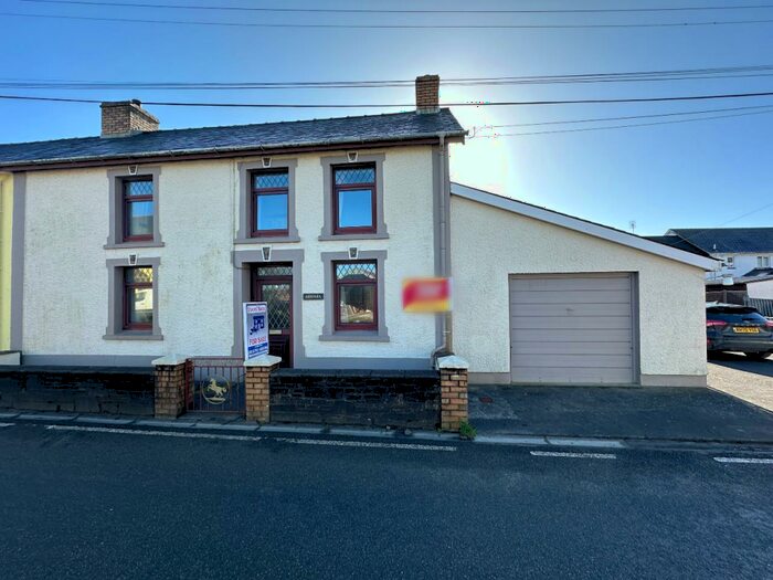3 Bedroom House For Sale In Cribyn, Lampeter, SA48