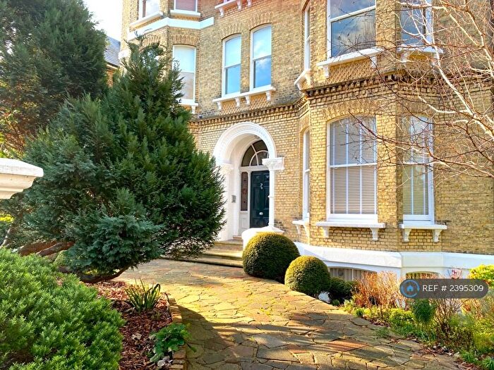 1 Bedroom Flat To Rent In Eaton Gardens, Hove, BN3