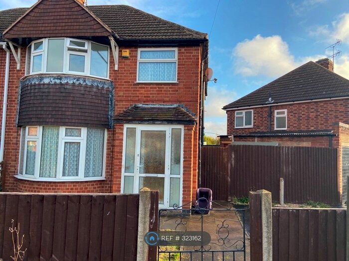 3 Bedroom Semi-Detached House To Rent In Maple Avenue, Leicester LE3