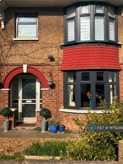 3 Bedroom Detached House To Rent In Windermere Crescent, Luton, LU3