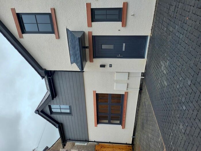 2 Bedroom Cottage To Rent In Helvellyn Street, Keswick, CA12