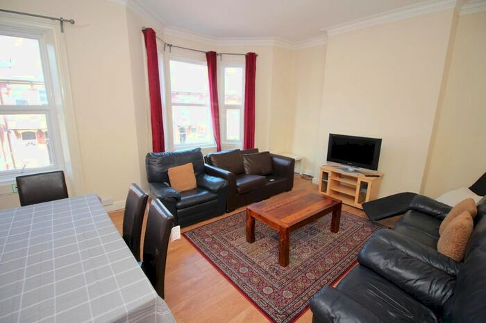 6 Bedroom Terraced House To Rent In Cavendish Place, Jesmond, Newcastle Upon Tyne, NE2