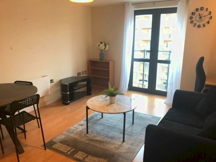 2 Bedroom Flat To Rent In Velocity West, Leeds, West Yorkshire, LS11