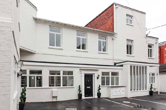 4 Bedroom Town House To Rent In Park Street, Lincoln, LN1