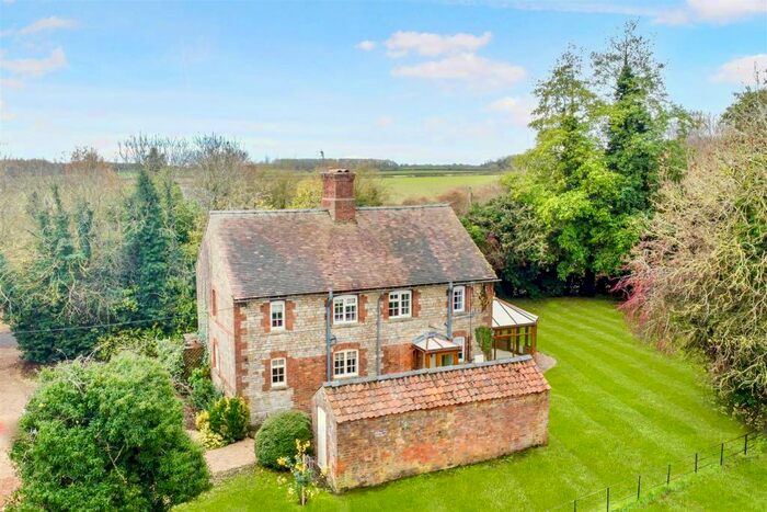 3 Bedroom Detached House To Rent In Stroxton, Grantham, NG33