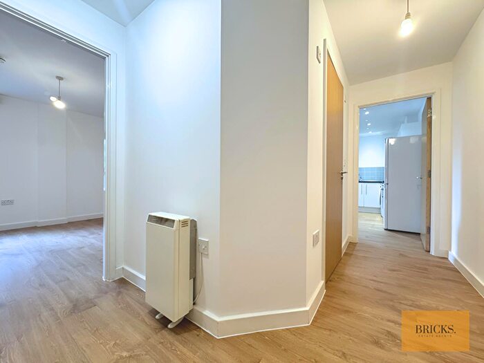 2 Bedroom Flat To Rent In Flat, Rothesay Road, Luton, LU1