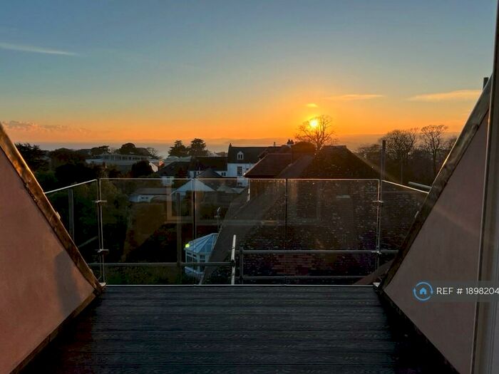 2 Bedroom Penthouse To Rent In Silver Birch Apartments, Exmouth, EX8