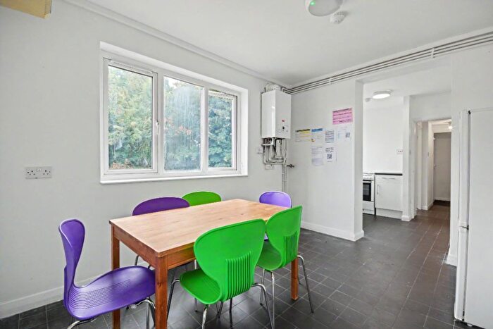 3 Bedroom Flat To Rent In Marle Pit Hill, Sutton Bonington, LE12