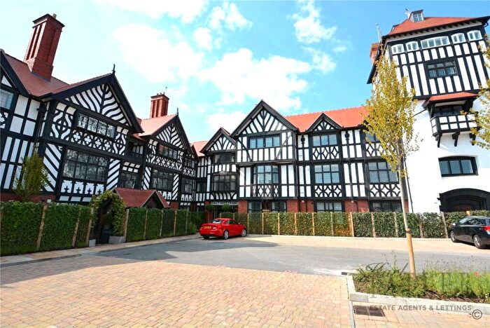 2 Bedroom Apartment For Sale In Grenfell Park, Parkgate, Neston, CH64