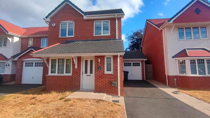 3 Bedroom Detached House For Sale In Maes Glyndwr, Wrexham, LL11