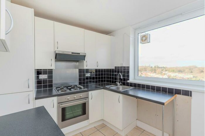1 Bedroom Apartment To Rent In Larchwood House, Chigwell, IG7