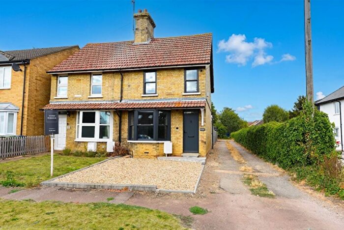 3 Bedroom Semi-Detached House For Sale In Sapley Road, Hartford, PE29