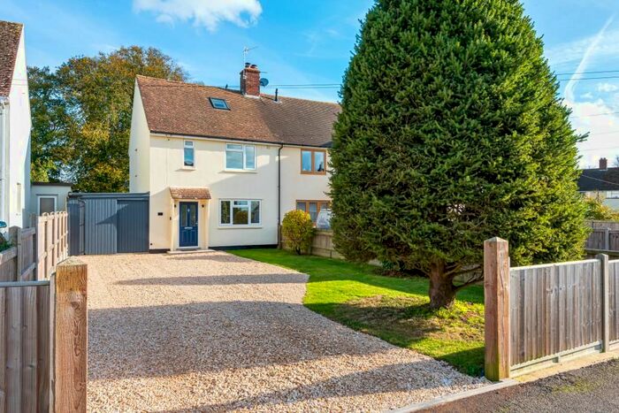 3 Bedroom End Of Terrace House For Sale In Thame, Oxfordshire, HP18
