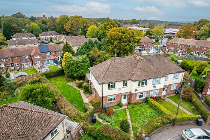 3 Bedroom Maisonette To Rent In Greenstede Avenue, East Grinstead, RH19