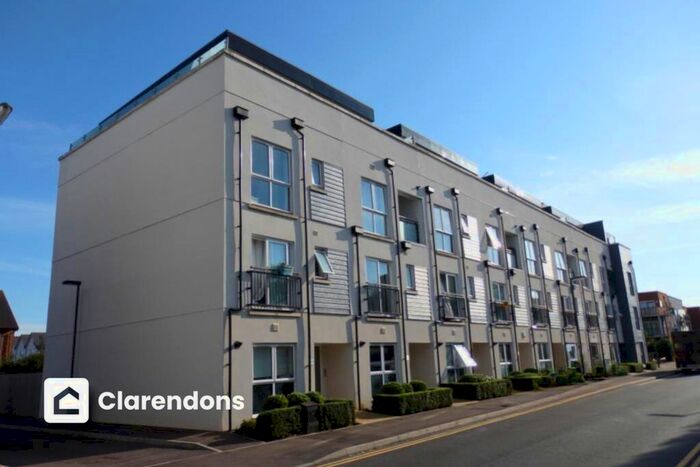 2 Bedroom Maisonette To Rent In Canalside, Merstham, Redhill, RH1