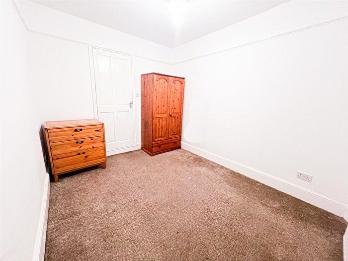 4 Bedroom Terraced House To Rent In Sunnyside Road, London, E10