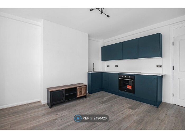 3 Bedroom Flat To Rent In Kingston Road, Kingston Upon Thames, KT1