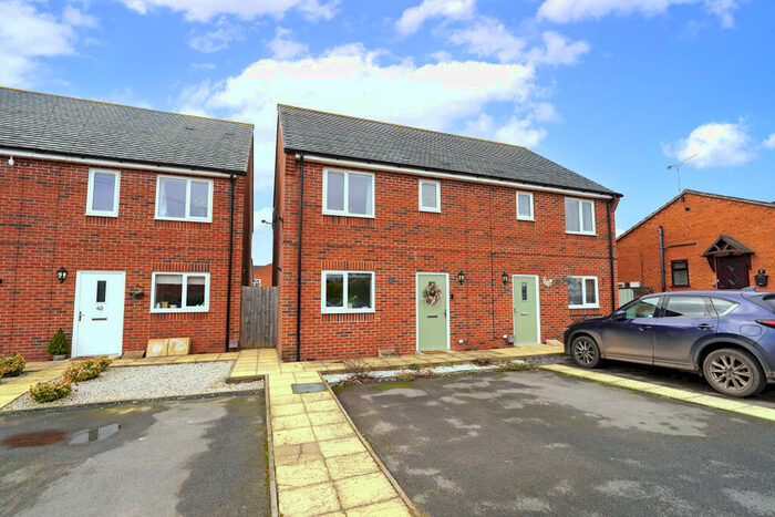 3 Bedroom Semi-Detached House For Sale In Whittington Drive, Ratby, Leicester, Leicestershire, LE6