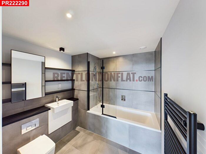 2 Bedroom Flat To Rent In Bromley-by-Bow – Bedrooms Flat, E3