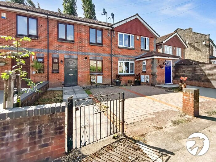 3 Bedroom Terraced House To Rent In Marmadon Road, London, SE18