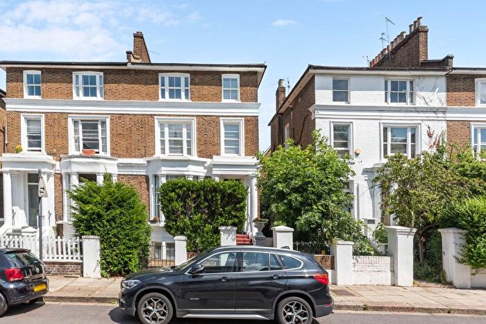 1 Bedroom Flat To Rent In Stowe Road, London, W12