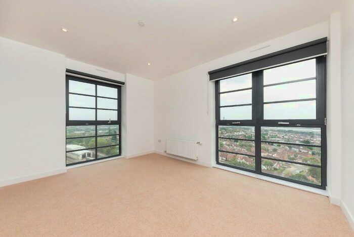 1 Bedroom Flat To Rent In South Way, Wembley, Middlesex, HA9