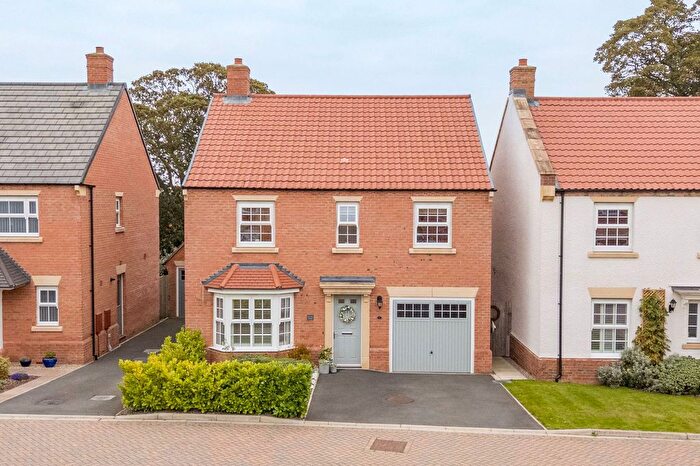 3 Bedroom Detached House For Sale In Harewood Close, Green Hammerton, York, YO26