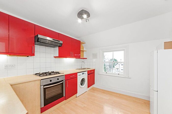 1 Bedroom Flat To Rent In Waldegrave Road, Crystal Palace, London, SE19