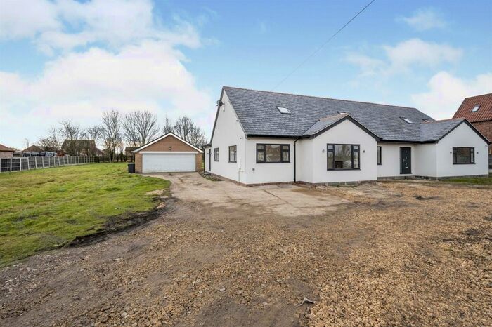 5 Bedroom Detached Bungalow For Sale In Moss Road, Moss, Doncaster DN6