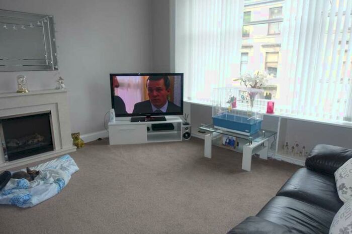 2 Bedroom Flat To Rent In Stock Street, Paisley, PA2