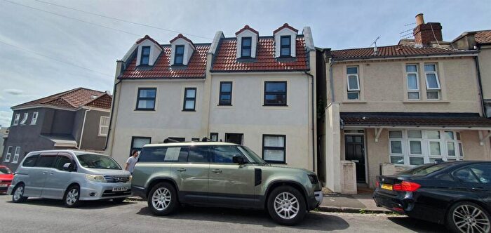 5 Bedroom House To Rent In Woodbine Road, Bristol, BS5