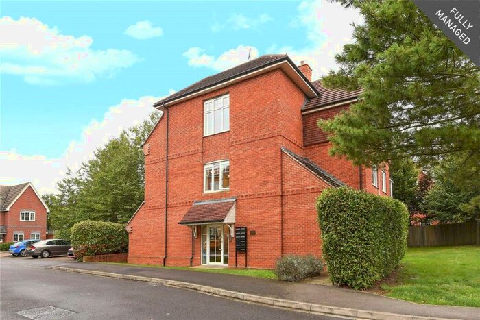 2 Bedroom Apartment To Rent In Ashdene Gardens, Reading, Berkshire, RG30