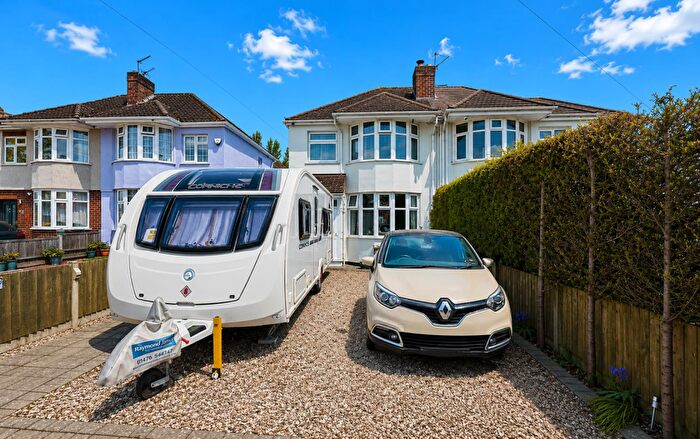 3 Bedroom Semi-Detached House For Sale In Westfield Road, Hinckley, LE10