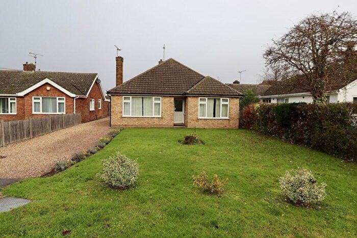 3 Bedroom Detached Bungalow For Sale In Station Road, Waddington, LN5