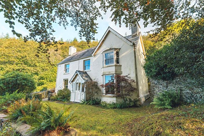 5 Bedroom Detached House For Sale In Maenan, Llanrwst, LL26