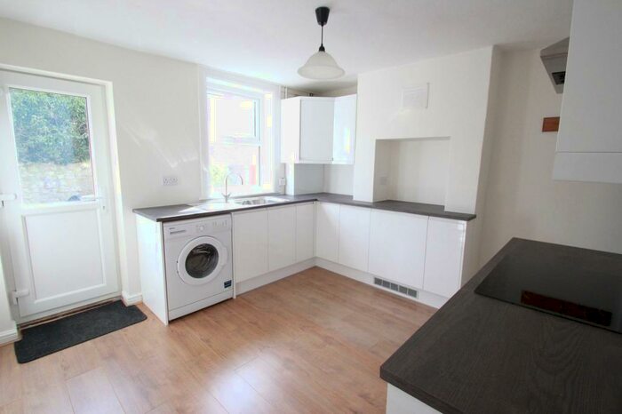 2 Bedroom Terraced House To Rent In Thornhill Place, Maidstone, ME14
