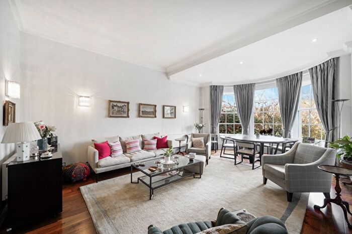 2 Bedroom Flat To Rent In York Terrace West, Baker Street, NW1