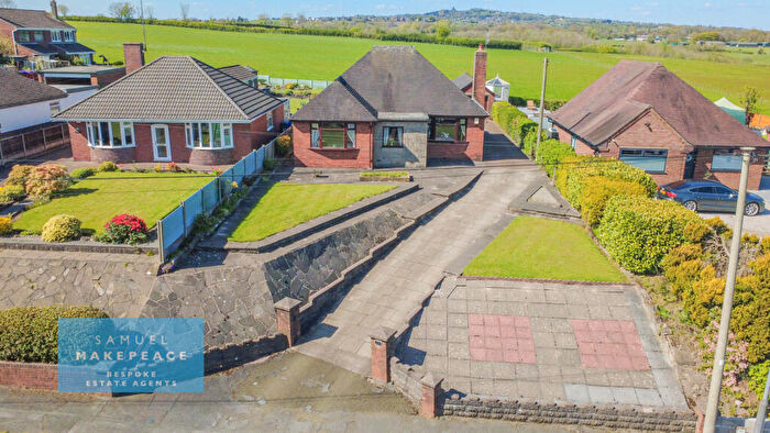 3 Bedroom Detached Bungalow For Sale In Mellor Street, Packmoor, Stoke On Trent, ST7