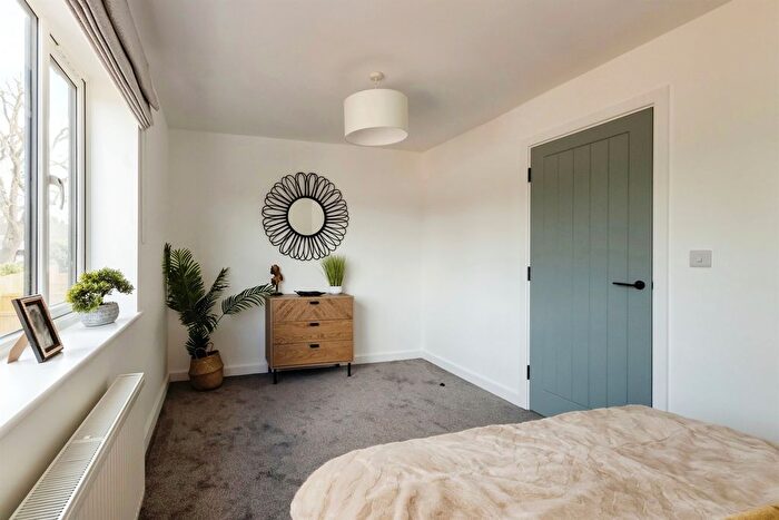 3 Bedroom Town House For Sale In Tulip Street, Beeston, Nottingham, NG9