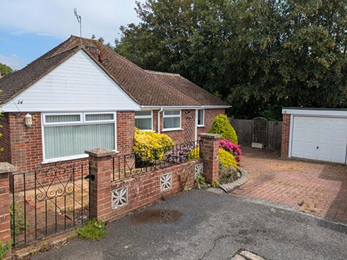 3 Bedroom Bungalow To Rent In Brook Close, Seabrook, Hythe, Kent, CT21