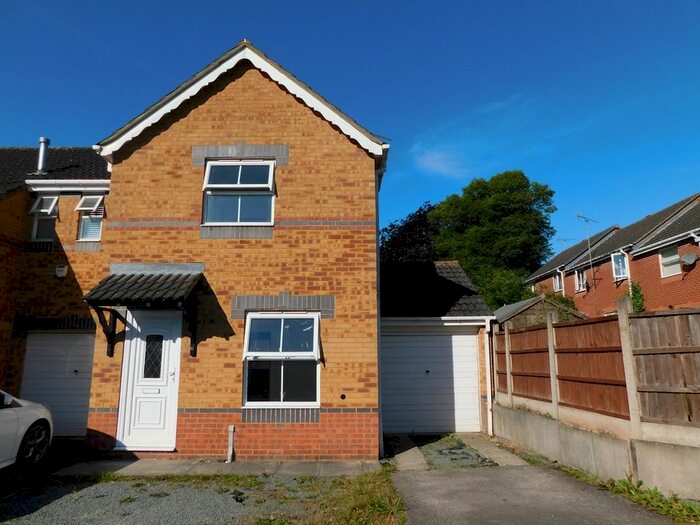 2 Bedroom Semi-Detached House To Rent In St Marks Close, Worksop, S81