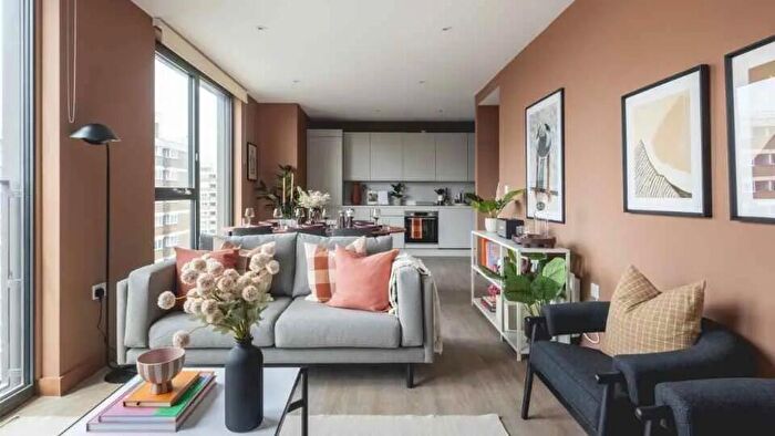 2 Bedroom Apartment To Rent In App, Hove Gardens, Ethel Street, Hove, East Sussex, BN3