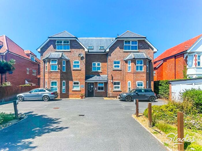 2 Bedroom Apartment To Rent In Belle Vue Road, Southbourne, Bournemouth, BH6
