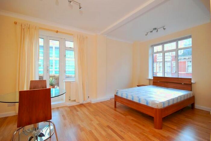 Studio To Rent In Euston Road, London, NW1